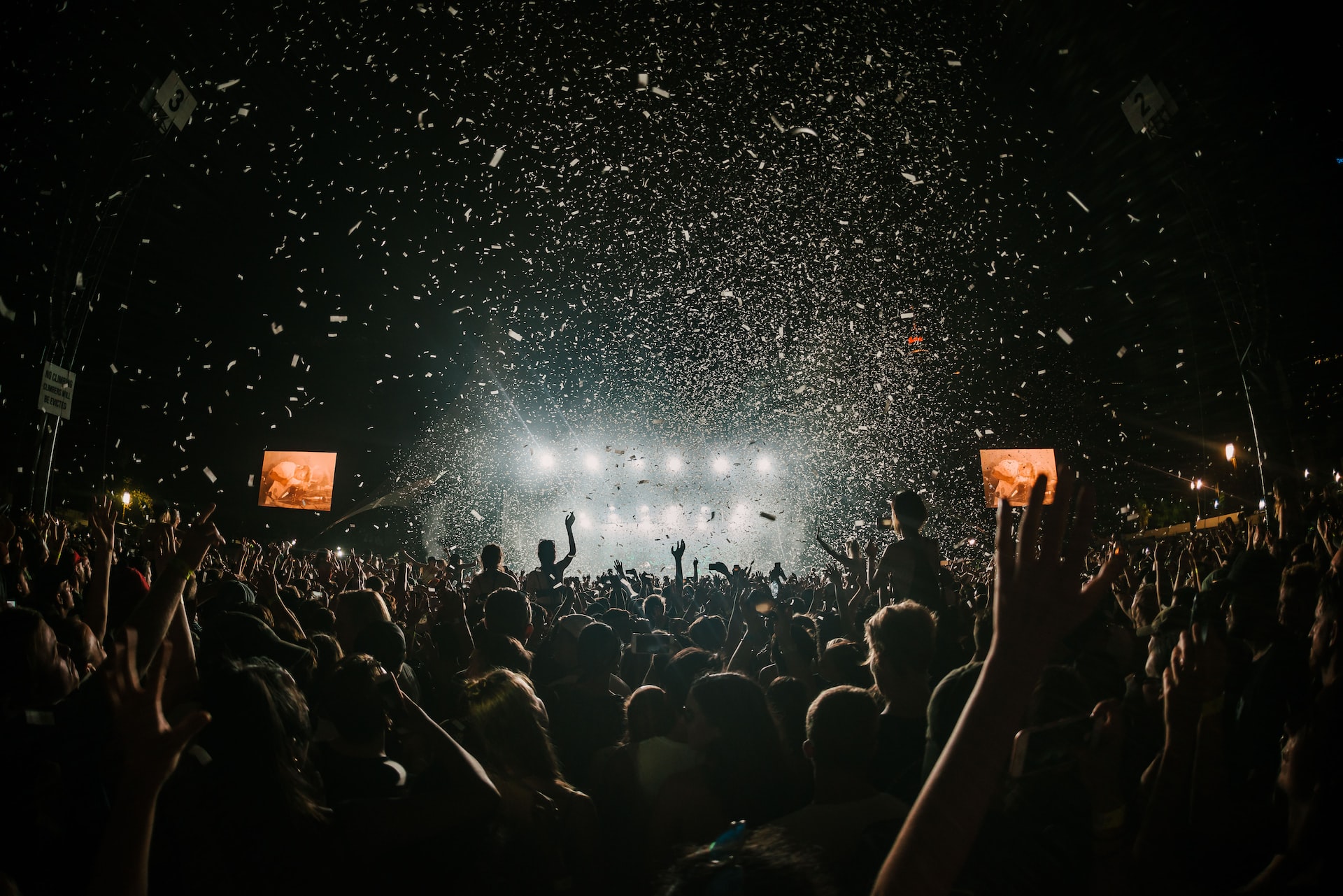 concert scene